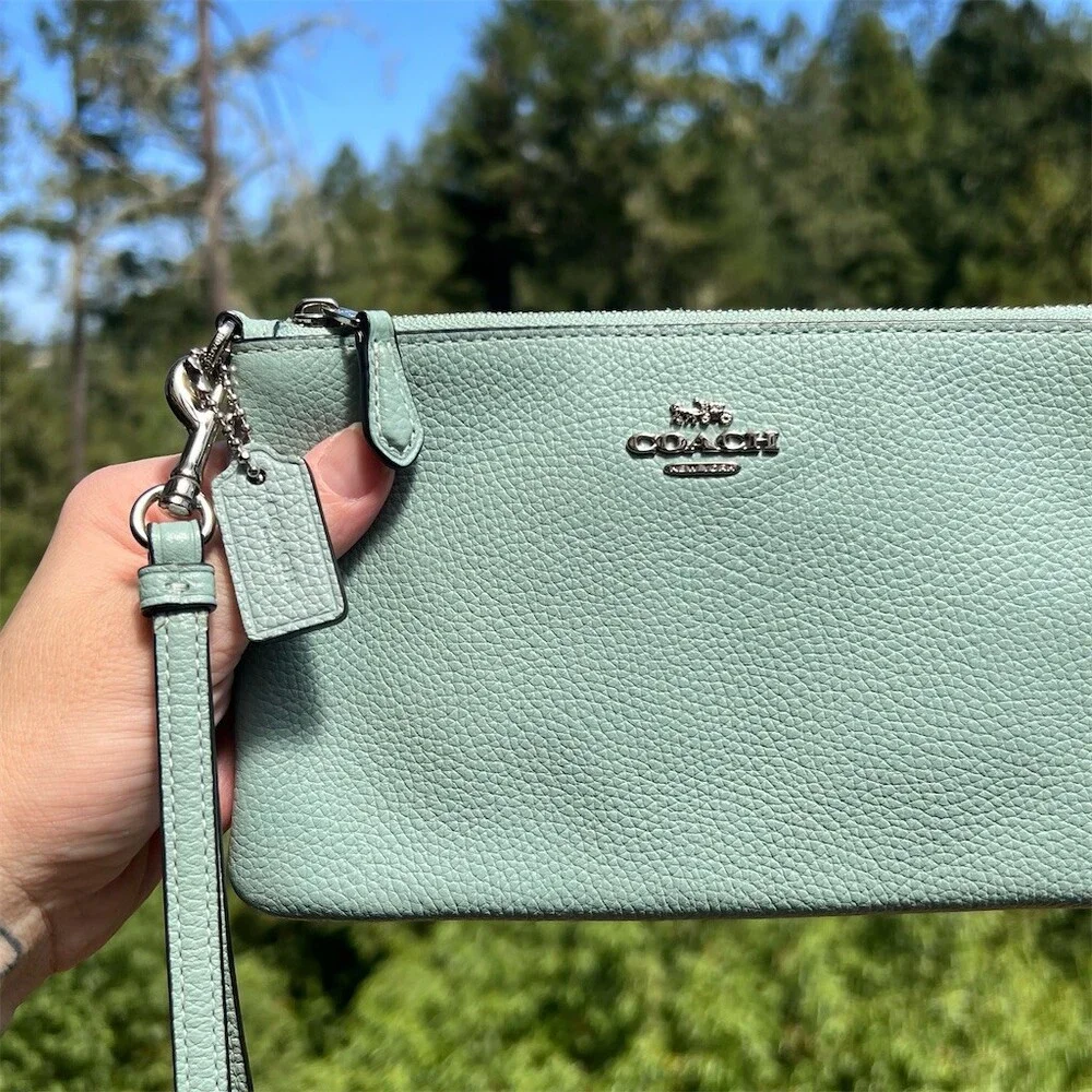 Coach color mint